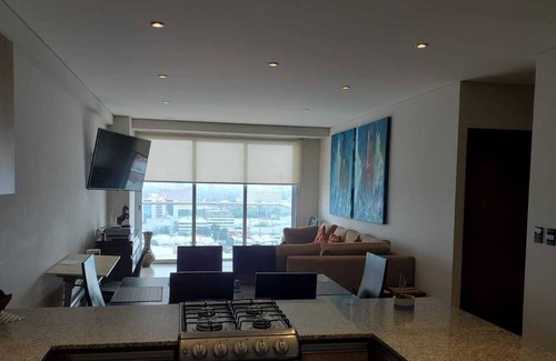 Naucalpan Apartment | Beautiful Apartment W/Gym and Pool