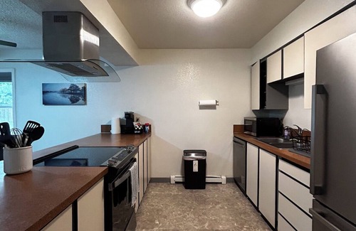 Bayshore - Klatt Apartment | Beautiful Alaskan 2 Bedroom