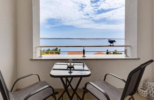 Starigrad Apartment | Beautiful and modern apartment with stunning sea views.