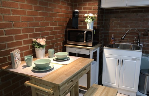 Bergenfield Apartment | Beautiful and spacious house in a quiet neighborhood