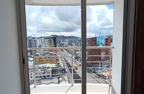 La Carolina Apartment | Beautiful and Spacious APT. 10th floor La Carolina