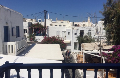 Mykonos Apartment | Beautiful and Spacious 3 BR House in the Heart of Mykonos!
