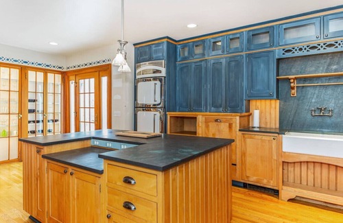 Mandana House | Beautiful and Unique Skaneateles Lake front Estate