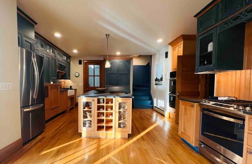 Mandana House | Beautiful and Unique Skaneateles Lake front Estate