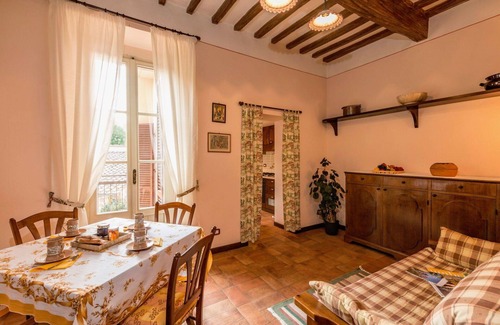 Popoltaio-Schiacciato Villa | Beautiful apartment in villa for 9 people with pool, WIFI, A/C, TV and patio