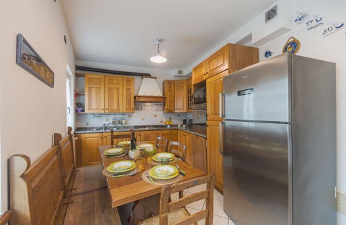 Stazzema Apartment | Beautiful apartment for 6 guests with WIFI, TV, terrace and pets allowed