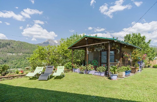 Stazzema Apartment | Beautiful apartment for 6 guests with WIFI, TV, terrace and pets allowed