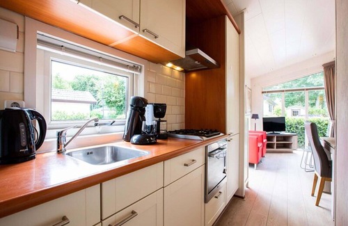 Municipality of Noordwijk House | Beautiful apartment in villa for 5 guests with pool, WIFI, TV and terrace