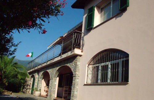 Rossi Apartment | BEAUTIFUL APART. 10 MIN TO THE BEACH