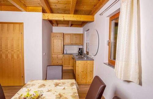Eben im Pongau House | Beautiful apartment in villa for 12 guests with WIFI, TV and terrace