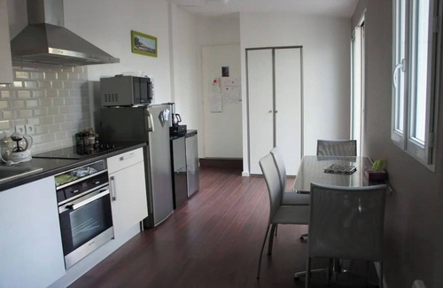 Piraillan Apartment | Beautiful apartment with large terrace in Piraillan Lège Cap Ferret