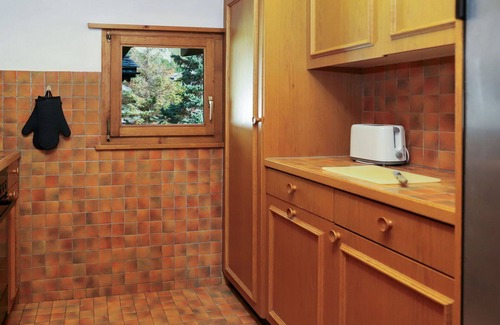 Sils-Maria Apartment | Beautiful apartment for 6 people with WIFI, TV, balcony and pets allowed