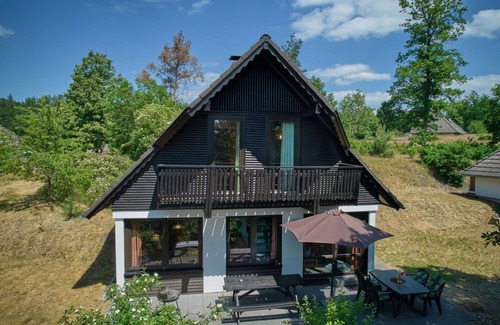 Feriendorf Frankenau House | Beautiful apartment in villa for 4 people with A/C, WIFI, TV and terrace
