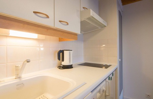 Morbihan Apartment | Beautiful apartment for 4 guests with pool, WIFI, TV and balcony