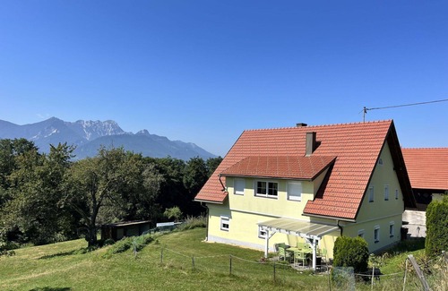 Rupertiberg Apartment | Beautiful apartment for 8 people with WIFI, pool, TV, patio and pets allowed