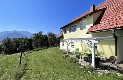 Rupertiberg Apartment | Beautiful apartment for 8 people with WIFI, pool, TV, patio and pets allowed