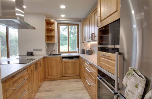 Korenov Apartment | Beautiful apartment for 8 people with WIFI, TV and terrace