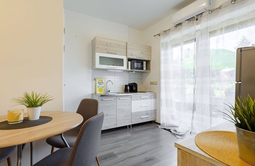 Balatonfoldvar Apartment | Beautiful apartment for 4 guests with pool, WIFI, A/C, TV and terrace