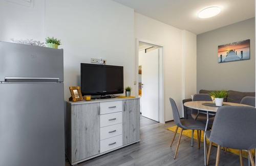 Balatonfoldvar Apartment | Beautiful apartment for 4 guests with pool, WIFI, A/C, TV and terrace