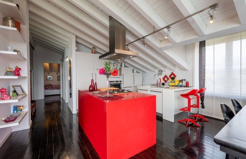 Albisola Superiore Apartment | Beautiful apartment for 6 people with pool, WIFI, TV, patio and pets allowed