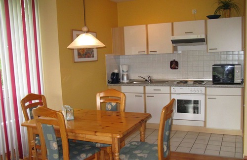 Wremen Apartment | Beautiful apartment for 4 people with WIFI, TV, terrace and pets allowed