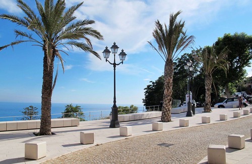 Latte Apartment | Beautiful apartment for 4 people with A/C, WIFI, pool, TV, terrace and pets allowed