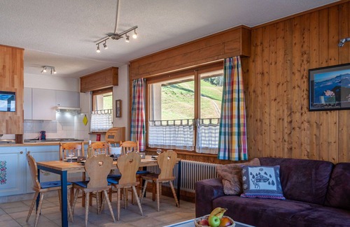 Salins Apartment | Beautiful apartment for 6 people with WIFI, TV and balcony