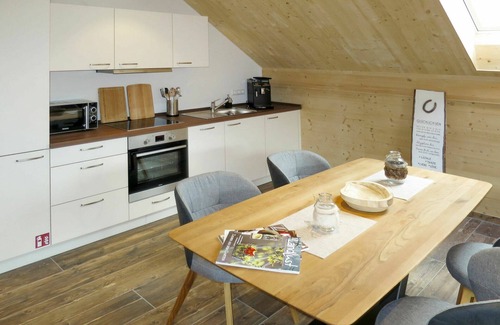 Hofstetten Apartment | Beautiful apartment for 4 guests with WIFI, TV, patio and pets allowed