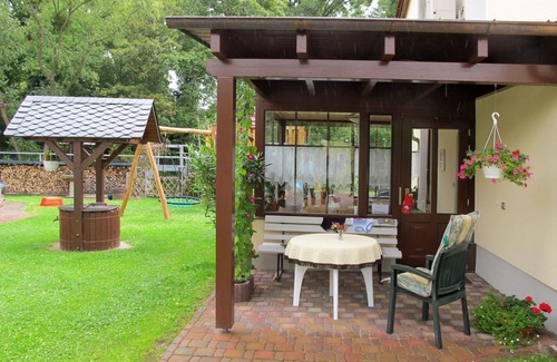 Eilenburg Apartment | Beautiful apartment for 3 guests with WIFI, TV, patio and pets allowed