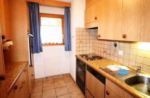 Saas-Fee Apartment | Beautiful apartment for 4 people with WIFI, TV, balcony and pets allowed