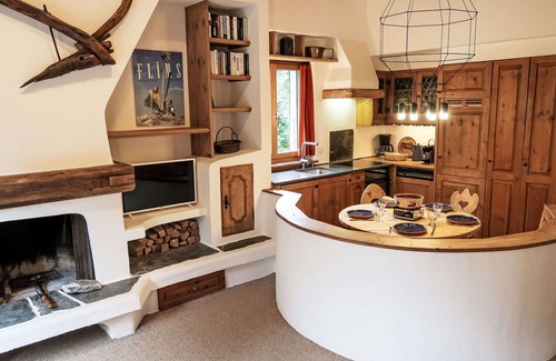 Flims Apartment | Beautiful apartment for 6 guests with WIFI, TV, balcony and panoramic view