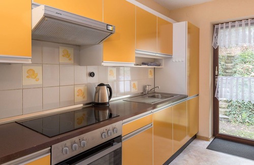 Immerath Apartment | Beautiful apartment for 7 people with WIFI, TV, terrace and pets allowed