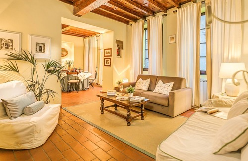 San Niccolo Apartment | BEAUTIFUL APARTMENT FLORENCE