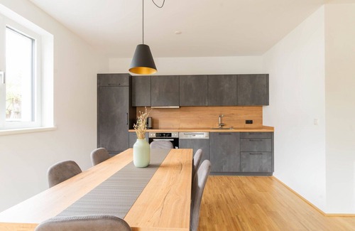 Fronhausen Apartment | Beautiful apartment for 6 guests with WIFI, TV and patio