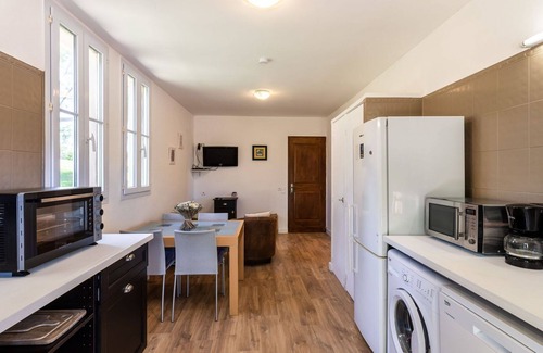 Cervione Apartment | Beautiful apartment for 4 guests with A/C, WIFI, TV, terrace, pets allowed and panoramic view