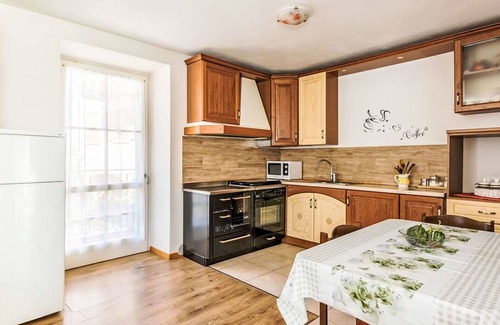 Livo Apartment | Beautiful apartment for 4 people with WIFI, TV, patio and pets allowed