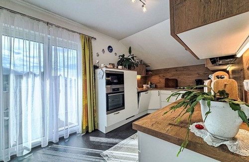 Oeblarn Apartment | Beautiful apartment for 5 people with WIFI, TV, balcony, pets allowed and panoramic view