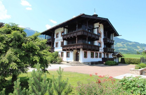 Kapfing Apartment | Beautiful apartment for 3 guests with WIFI, TV, terrace, pets allowed and panoramic view
