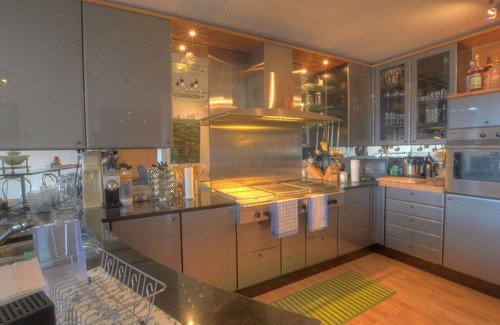 Ayent Apartment | Beautiful apartment for 8 guests with hot tub, TV and balcony