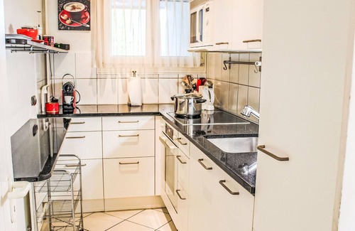 Davos-Dorf Apartment | Beautiful apartment for 6 people with pool, WIFI, TV and balcony