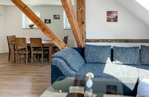 Holtriem Apartment | Beautiful apartment for 5 guests with WIFI, TV and pets allowed
