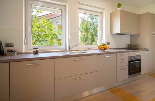 Kastav Apartment | Beautiful apartment for 4 people with pool, A/C, WIFI, TV, terrace and panoramic view