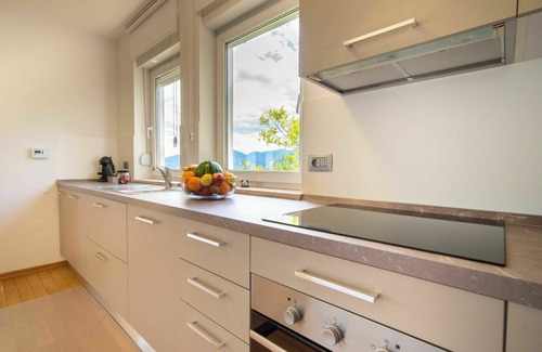 Kastav Apartment | Beautiful apartment for 4 people with pool, A/C, WIFI, TV, terrace and panoramic view