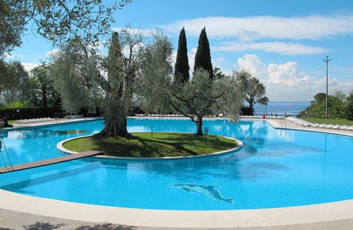 Corno Apartment | Beautiful apartment for 3 guests with A/C, pool, WIFI, TV and patio