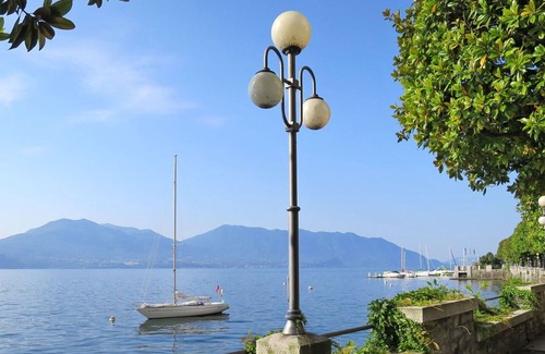 Cannero Riviera Apartment | Beautiful apartment for 5 guests with TV, terrace, pets allowed and parking