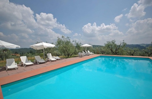 San Casciano in Val di Pesa Apartment | Beautiful apartment for 4 people with WIFI, pool and TV, close to Florence