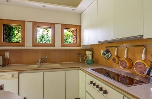 Sartilly-Baie-Bocage Villa | Beautiful apartment in villa for 3 guests with WIFI, TV and terrace