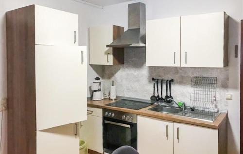 Wolkramshausen Apartment | Beautiful Apartment In Bleicherode Ot Wernr,