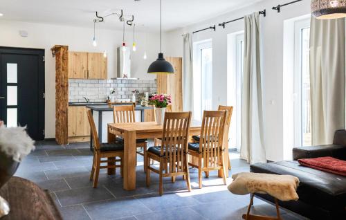 Niederhelden Apartment | Beautiful Apartment In Attendorn