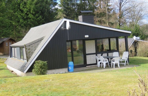 Gerolstein House | Beautiful apartment in villa with pool, TV, terrace, pets allowed, panoramic view and parking